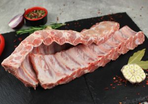 Ребра м’ясні з корейки - замовити мясо гуртом від виробника для ресторанів, кафе, готелів, магазинів 