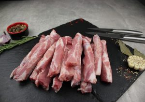 Ребра свинячі лущені - замовити мясо гуртом від виробника для ресторанів, кафе, готелів, магазинів 