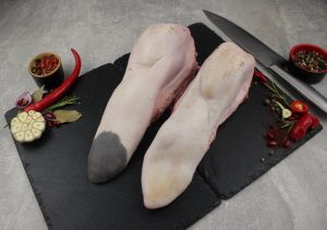 Язик яловичий - замовити мясо гуртом від виробника для ресторанів, кафе, готелів, магазинів 