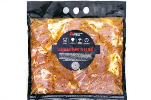 Шашлик з шиї в маринаді - замовити мясо гуртом від виробника для ресторанів, кафе, готелів, магазинів 